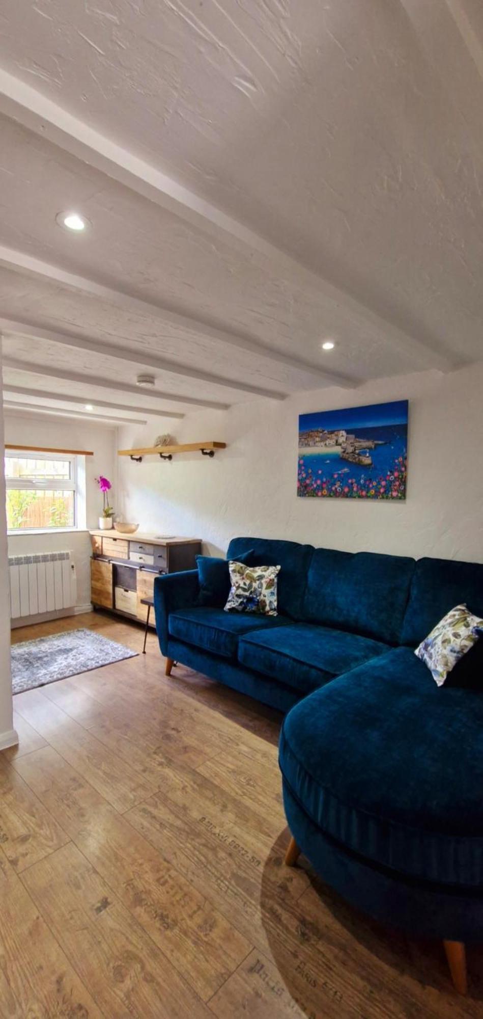 Cottage *